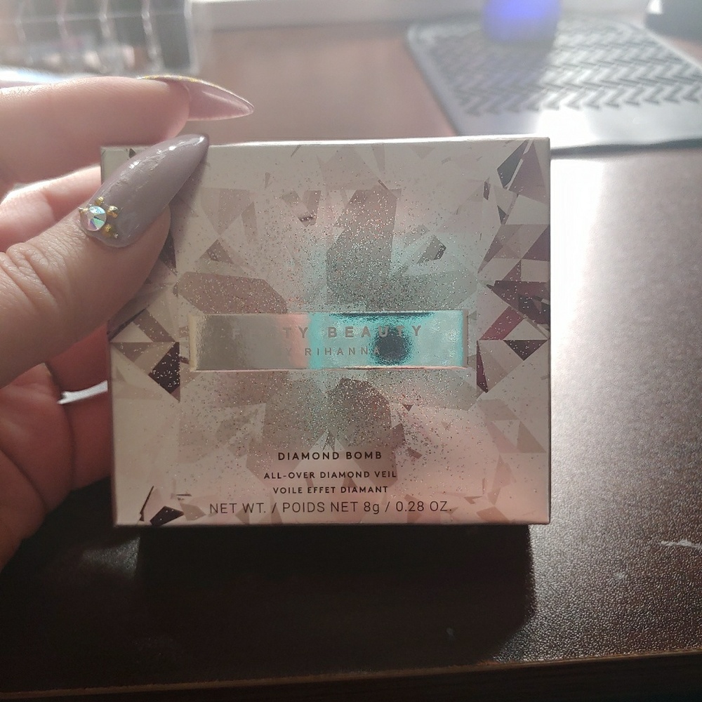 Fenty Beauty All Over Diamond Veil